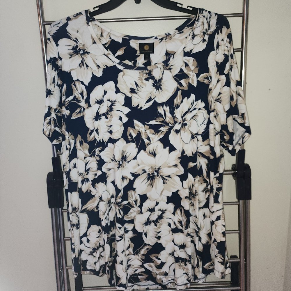 JM Collection Navy Floral Short Sleeve Women's Top Size 3X